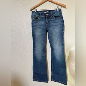 Wrangler Women's Boot Cup Jeans Size 3 x 30